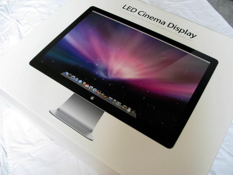 High-quality unboxing photos of Apple's LED Cinema Display